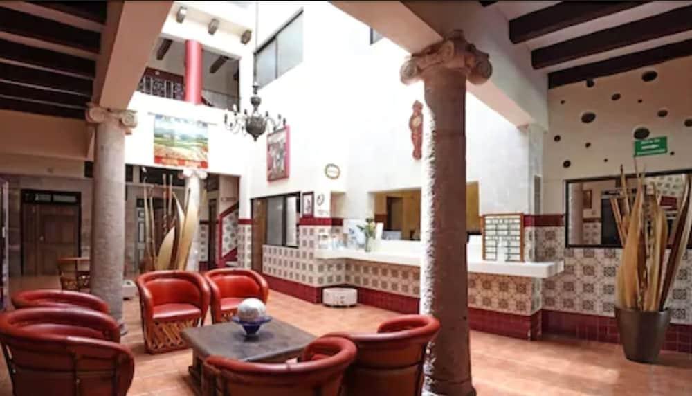 El Carmen Hotel 3*