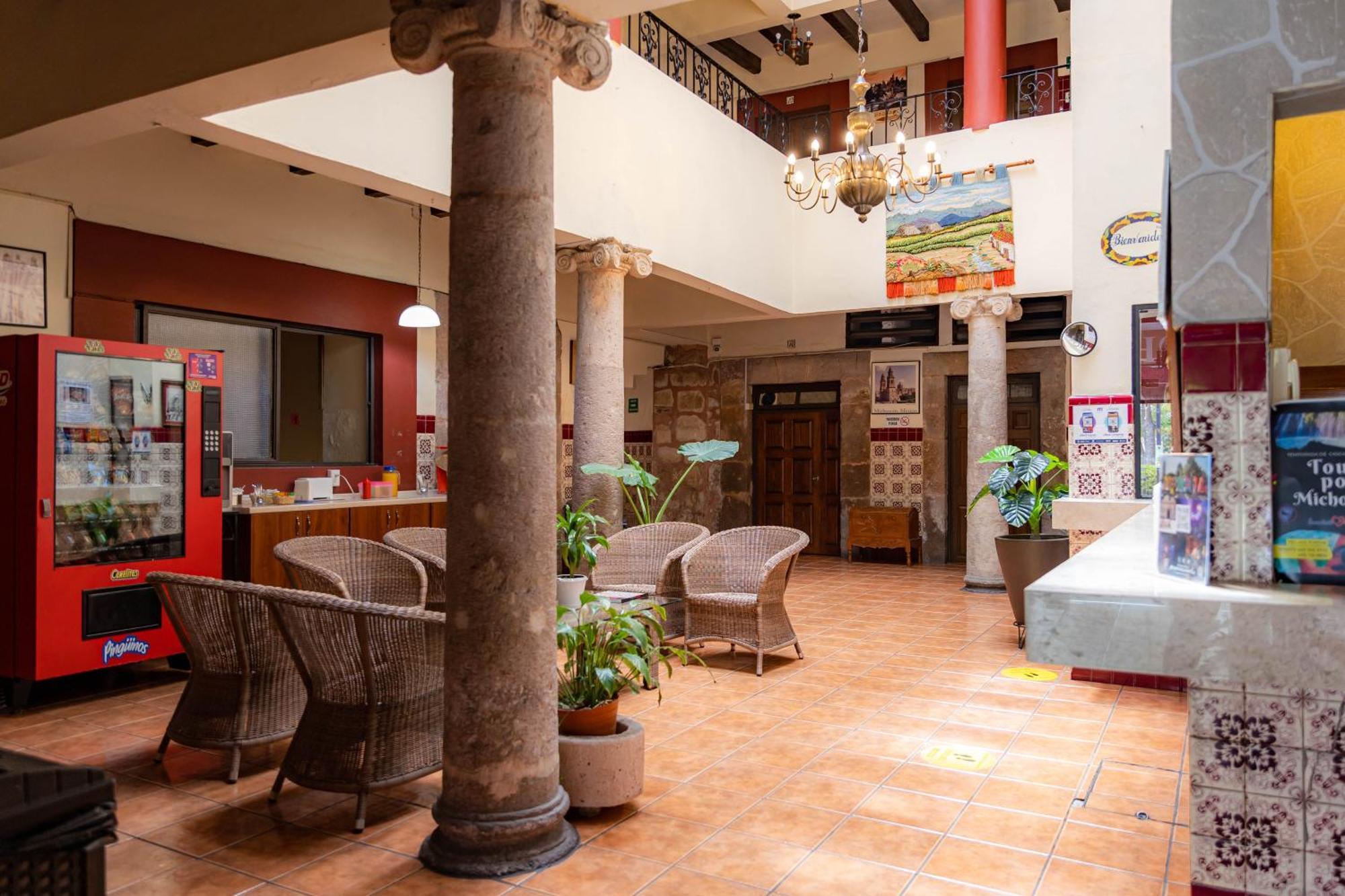 El Carmen 3*