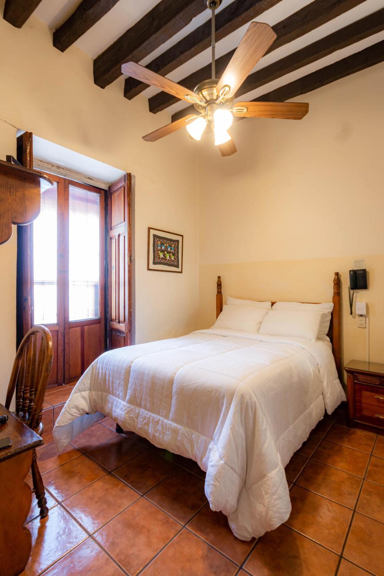 El Carmen Hotel
