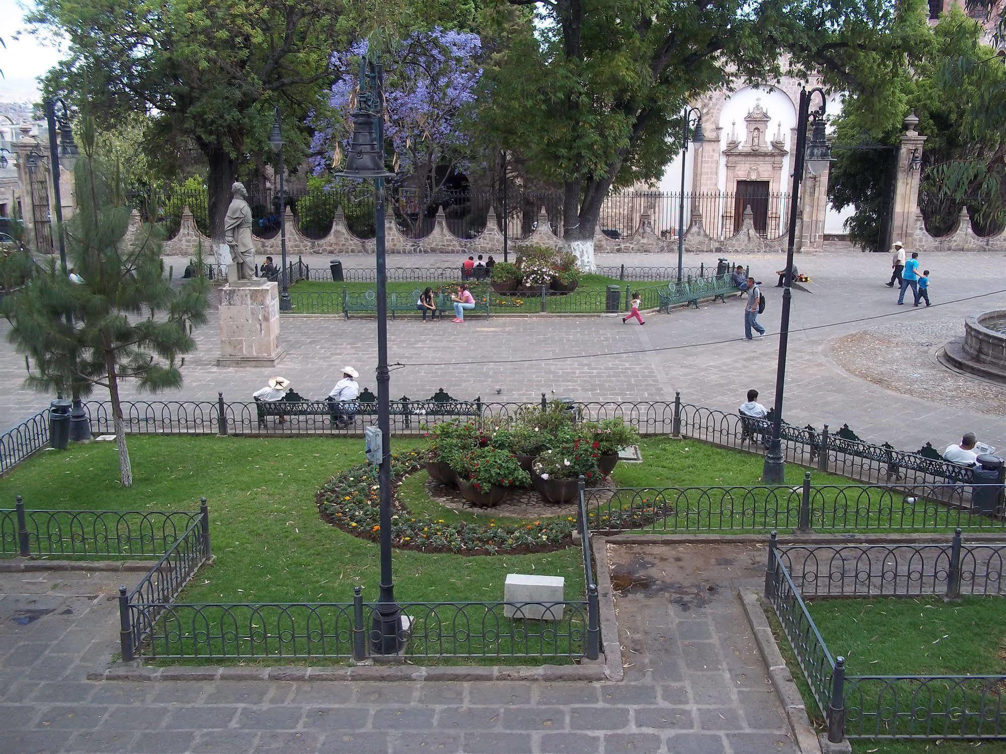 El Carmen 3*